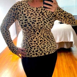 Long sleeve leopard print